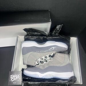 SOLD*** Nike Air Jordan Men's Retro 11 "Cool Grey" Size 9.5 2021